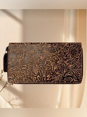 Embossed Floral Leather Zip Wallet - Brown and Black